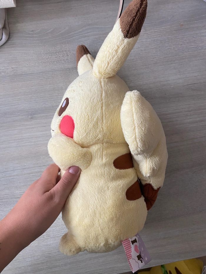 Grande peluche pikachu pastel - photo numéro 2