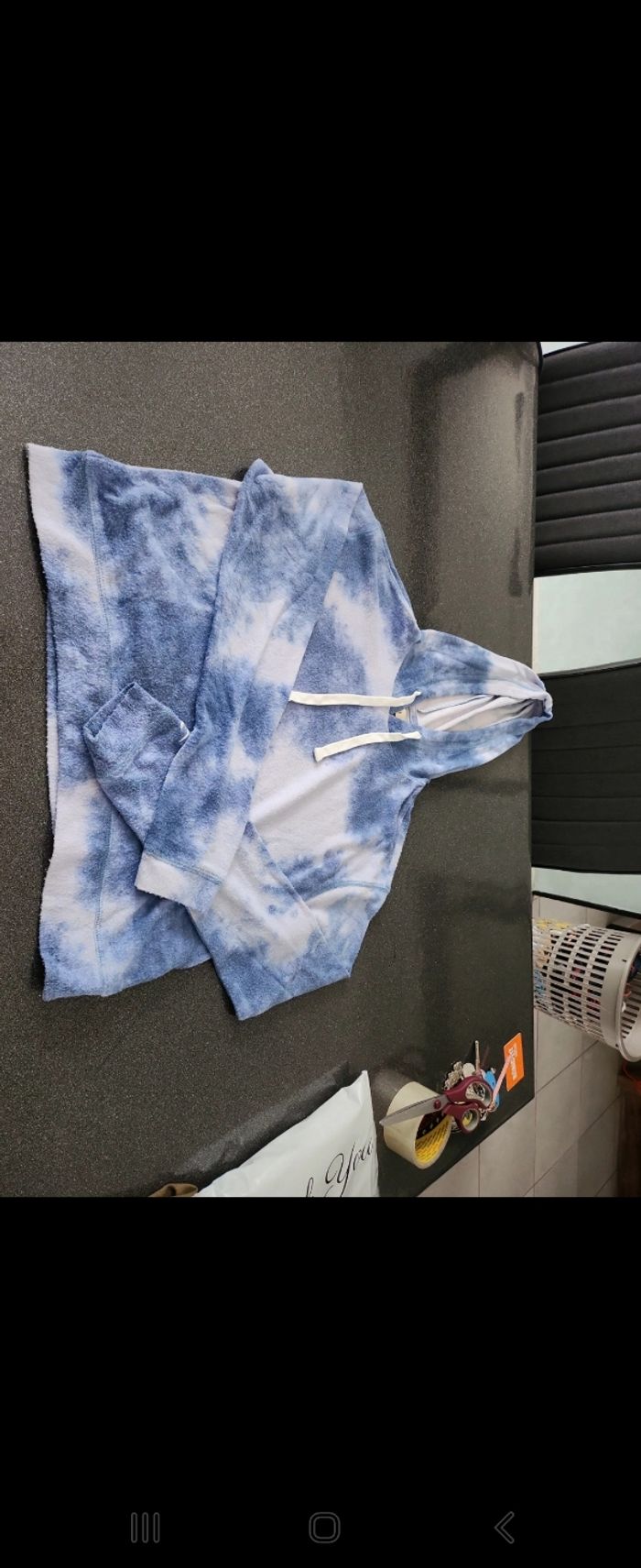 Sweat bleu et blanc Hollister