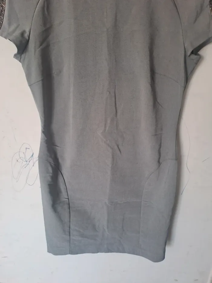 Robe près du corps gris Zara Taille L (40) - photo numéro 3