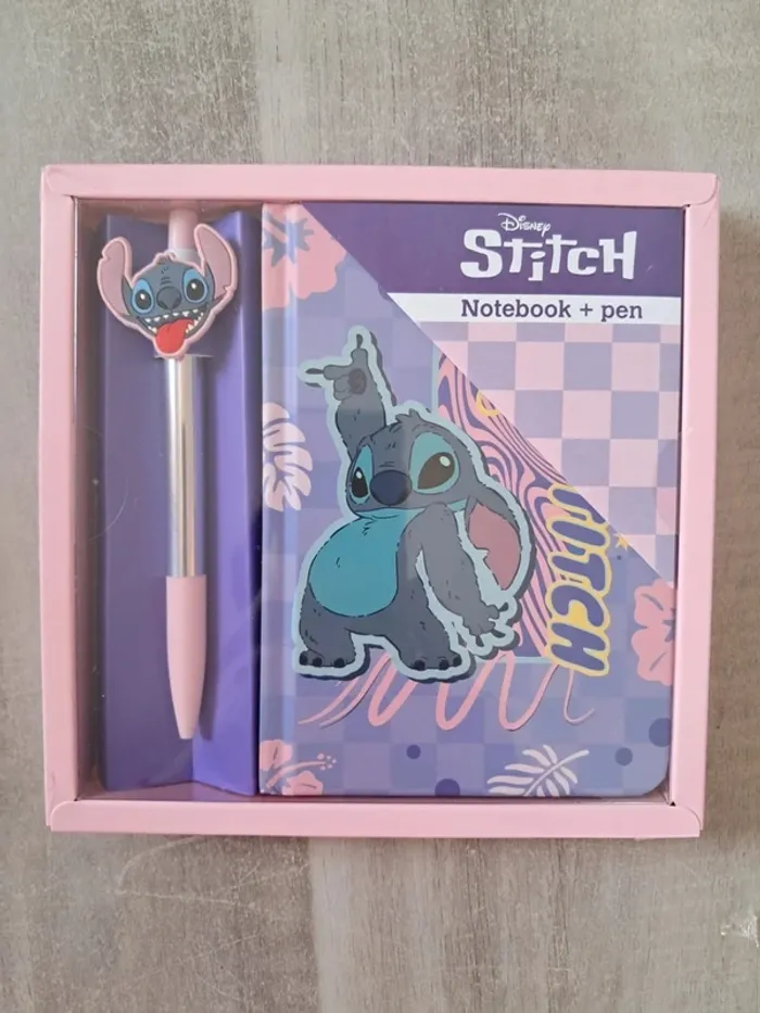 Coffret bloc note / stylo stitch neuf