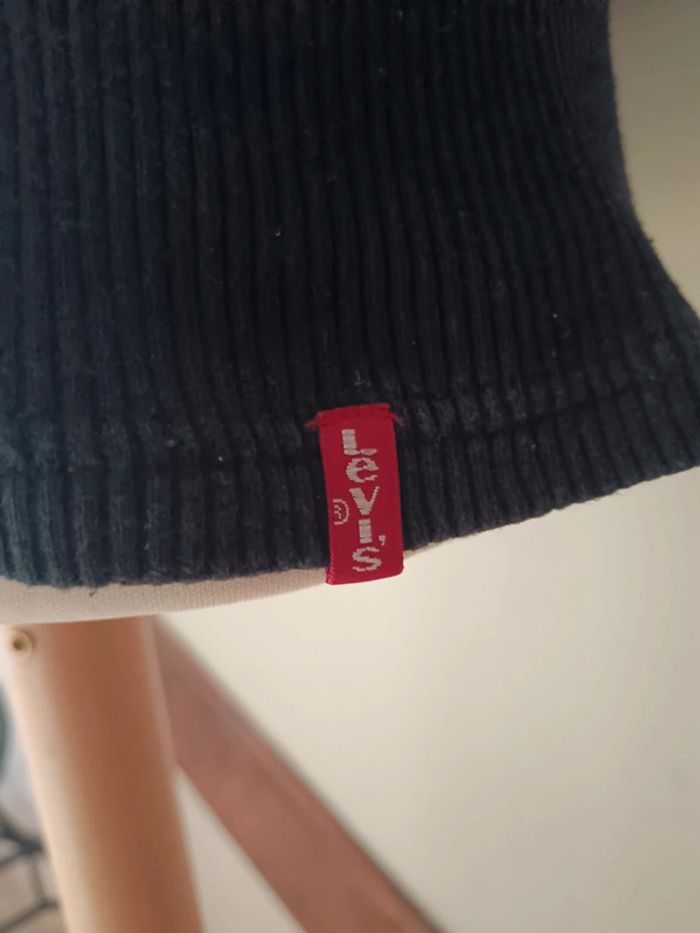 T-shirt noir côtelé Levi's - photo numéro 4