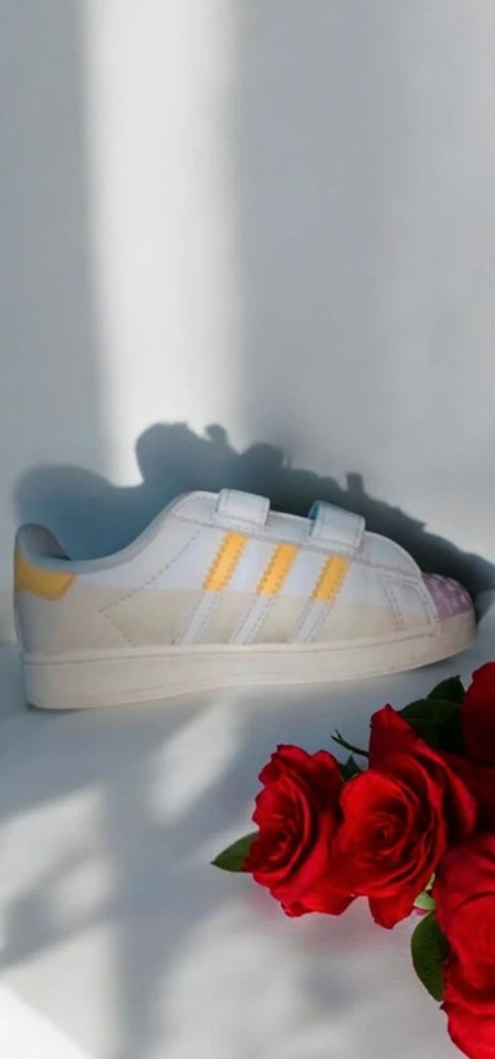 🌹 baskets Adidas SuperStar Lego pointure 25 1/2🌹 - photo numéro 2