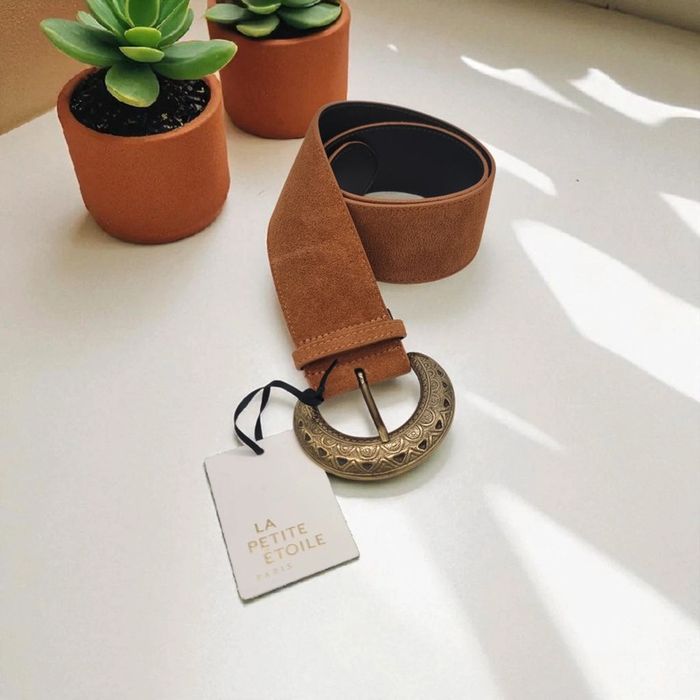 La Petite Étoile ceinture camel AKON en cuir * taille 75 cm *