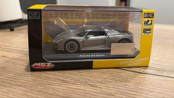 Voiture de collection Porsche 918 spider