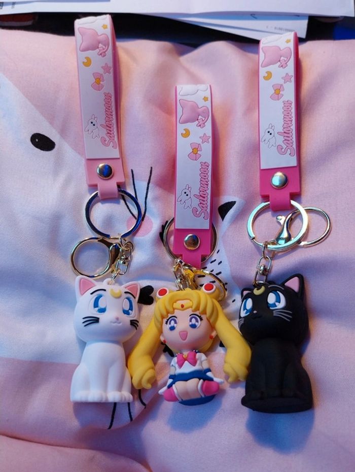 Porte-clés sailor moon et ses chats, artemis luna