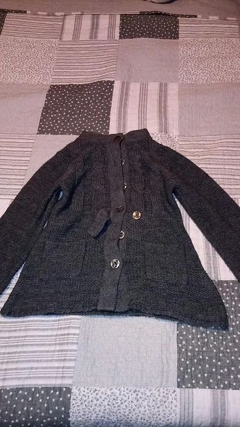 Gilet fille taille 8 ans Très bon état.