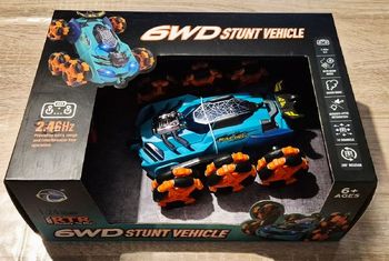 Voiture télécommandée 6WD Stunt Vehicle - 360° - Tout Terrain NEUVE