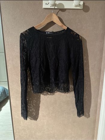 Haut transparent avec débardeur en dessous noir