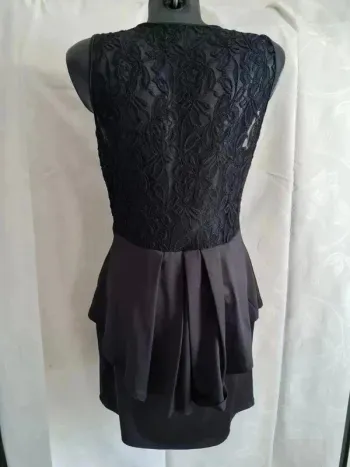 Robe sans manche et dos nu dentelle - femme - M