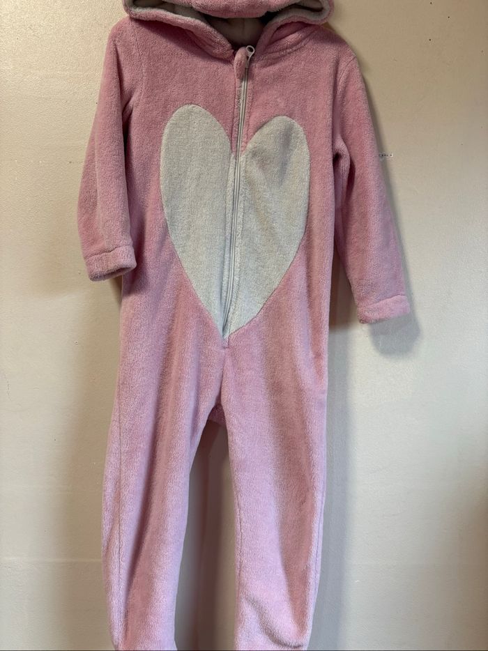 Sur pyjama fille taille 98/104