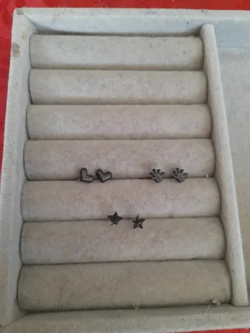 petite boucle d'oreille