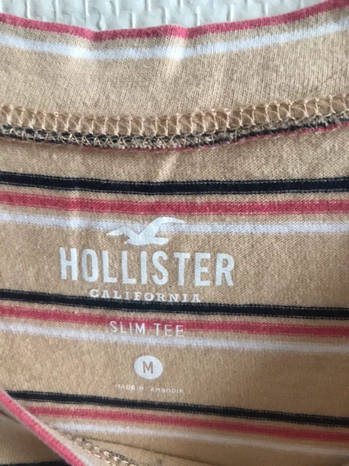 Tee shirt Hollister rayé - photo numéro 2