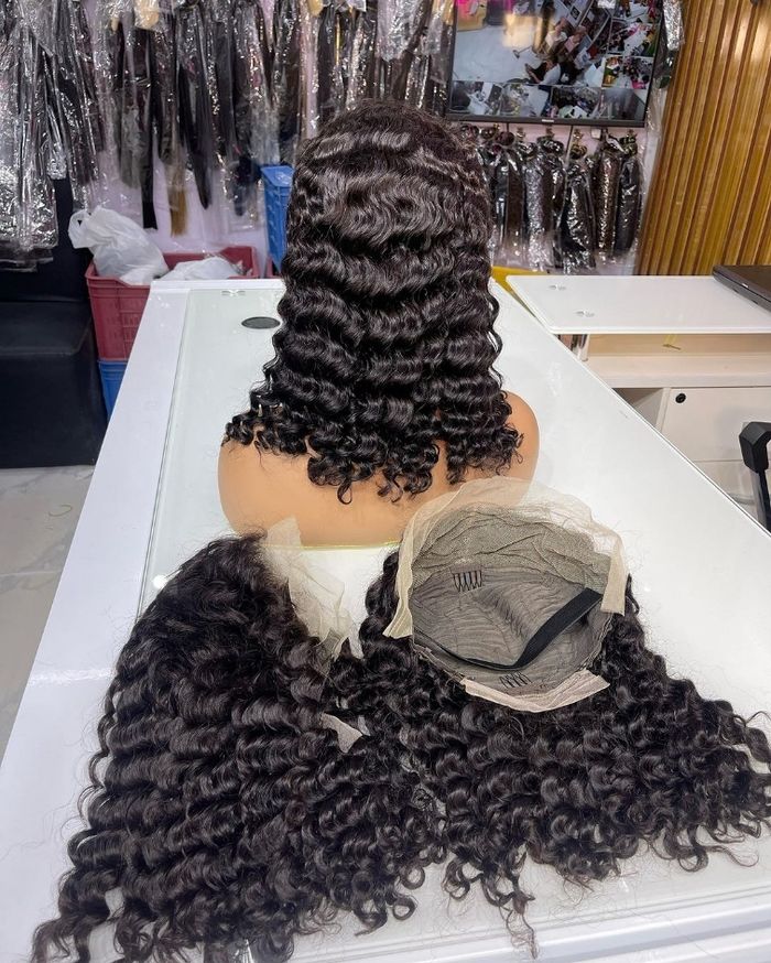 Perruques 💯 naturelles vietnamiennes disponibles en gros et en détail livraison possible partout - photo numéro 3