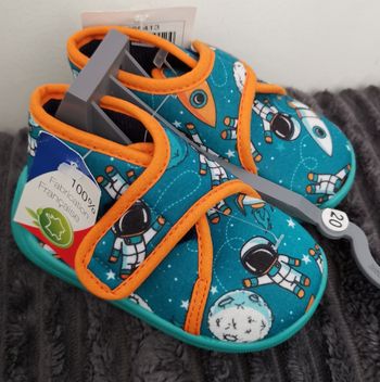 Chaussons U Essentiel P20 neufs
