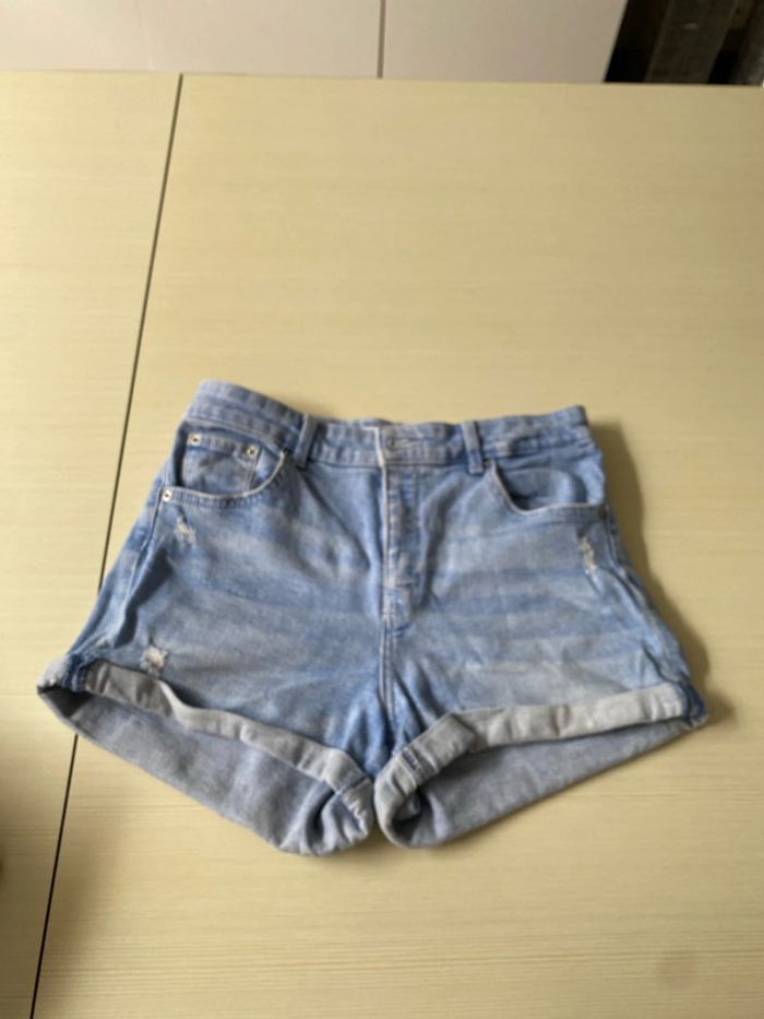 Short bershka - photo numéro 2