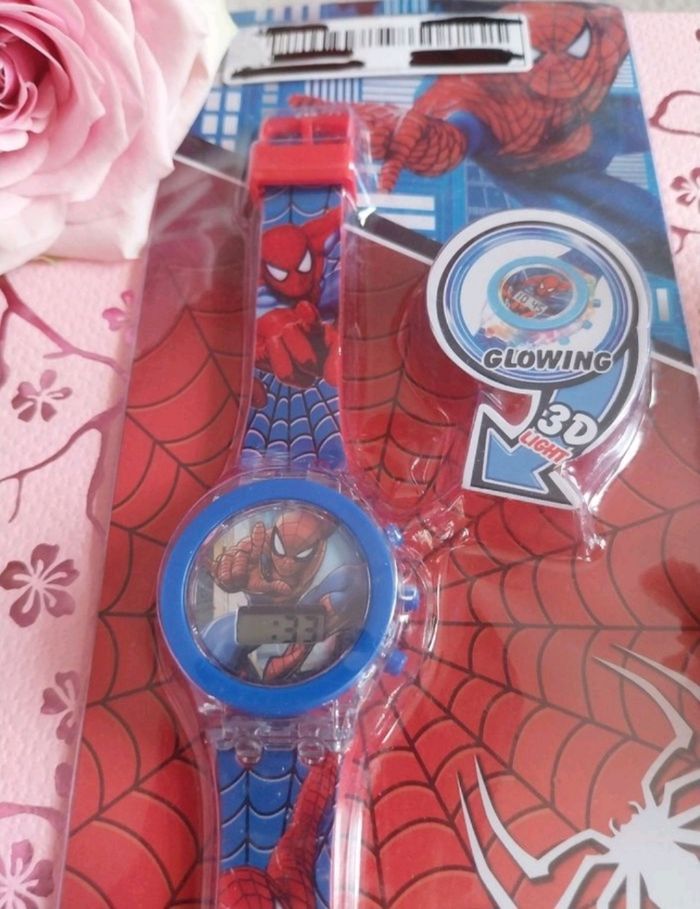 Montre spiderman - photo numéro 2