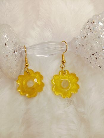 Boucles d'oreilles fleurs jaunes 