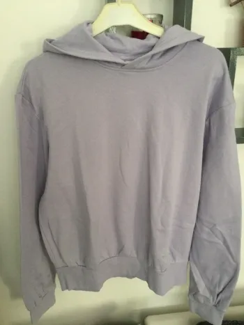 Sweet à capuche taille S 36