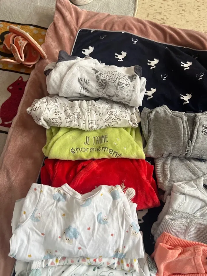 Lot vêtements bébé - photo numéro 4