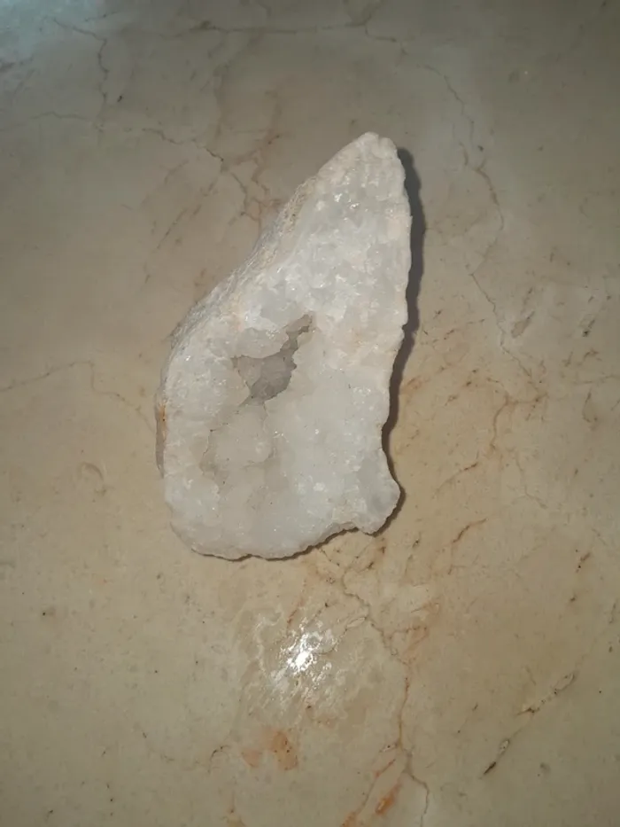 Quartz naturelle💫 Géode 💫 - photo numéro 3