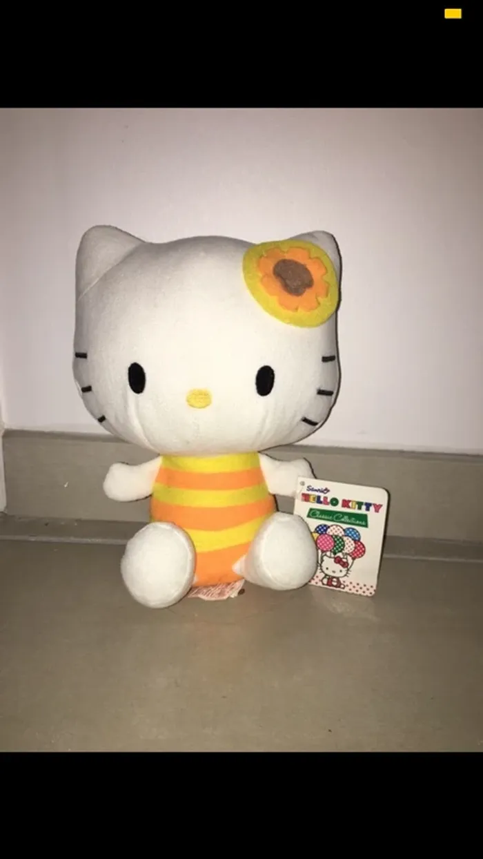 Neuve peluche hello kitty