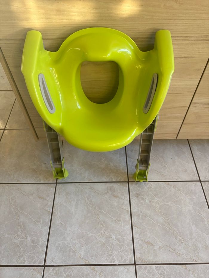 Réducteur de toilette - photo numéro 2