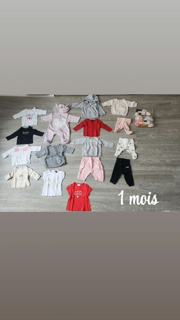 Lot vêtement 1 mois