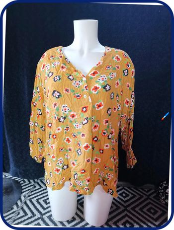 très jolie haut lemon dress taille 50/52