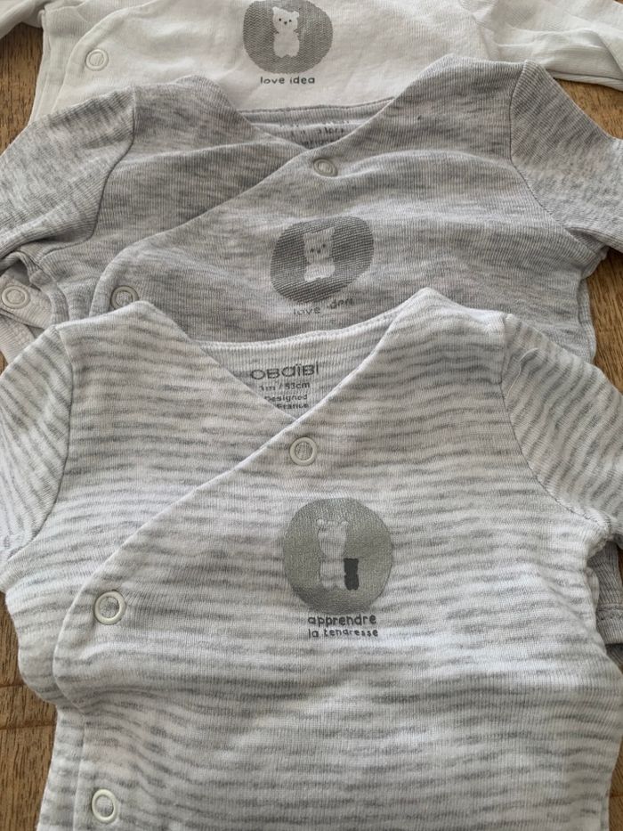 Bodys 1 mois - photo numéro 2