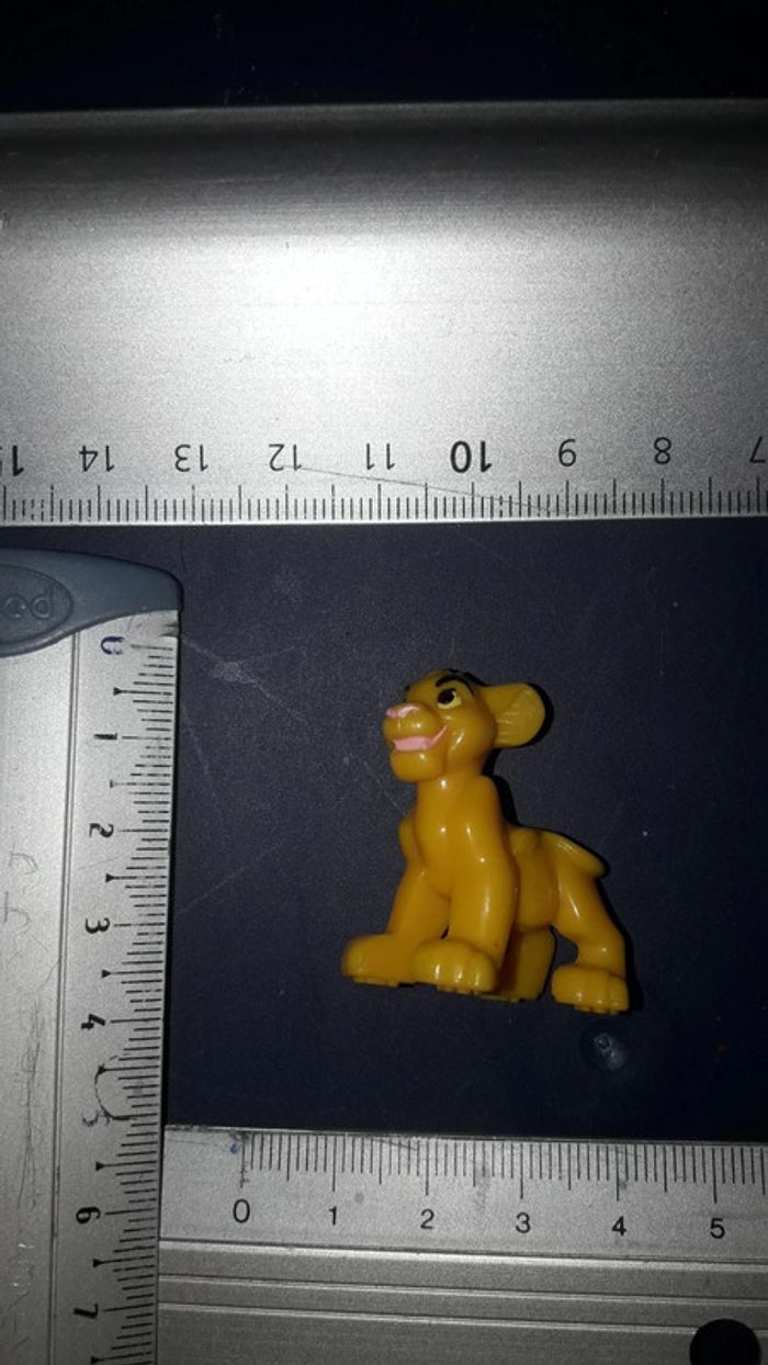 Roi lion figurine - photo numéro 2