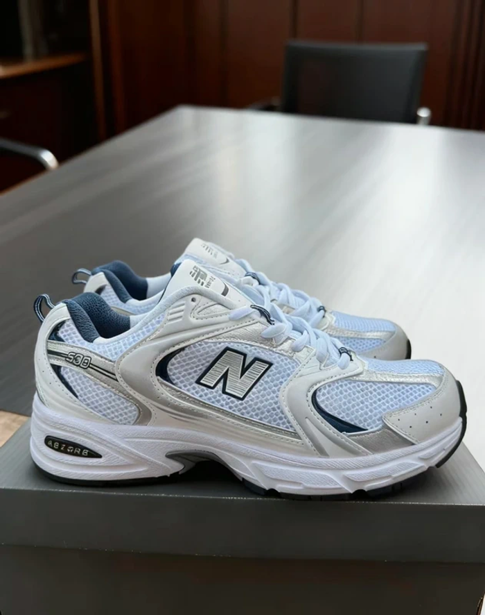 New Balance 530 Blanc 41.5 - photo numéro 4