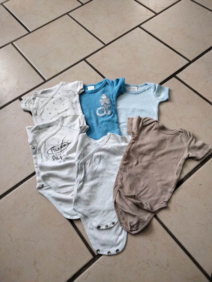 6 bodies manches courtes