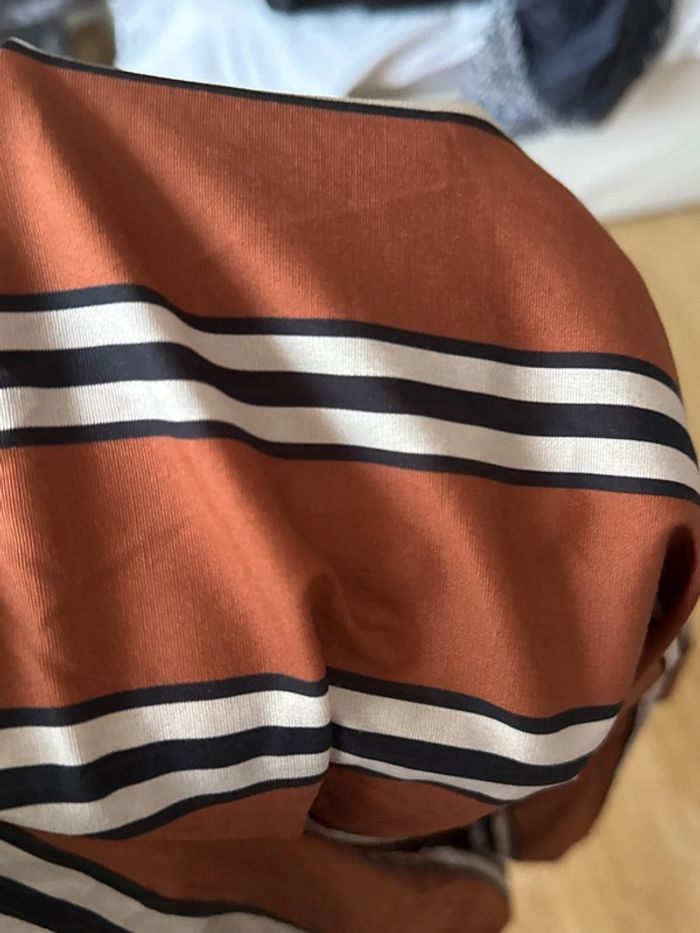 Haut à épaules dénudées style chic et tendance - photo numéro 6