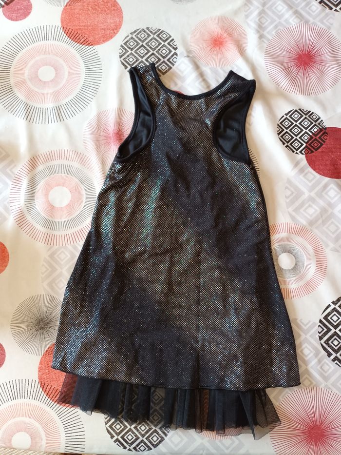 Robe à paillettes Taille 4 ans - photo numéro 3