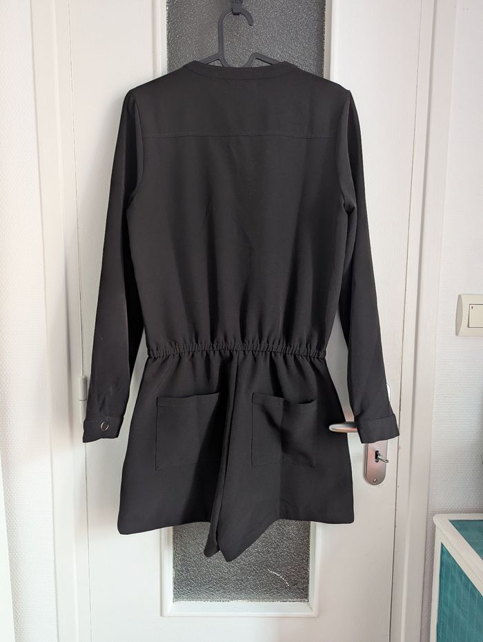 Combishort noire miss captain taille 38 - photo numéro 5