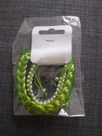 Bracelet réglable neuf