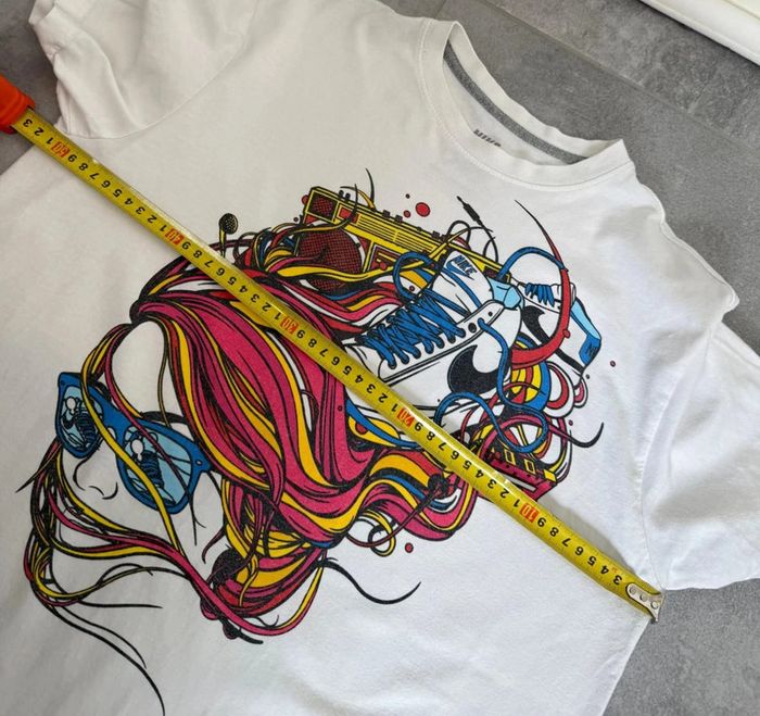 T-shirt Nike graphique homme M blanc très bon état - photo numéro 6