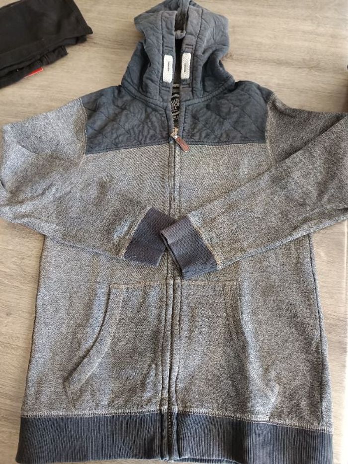 Gilet zippé C&A 11/12 ans garçon
