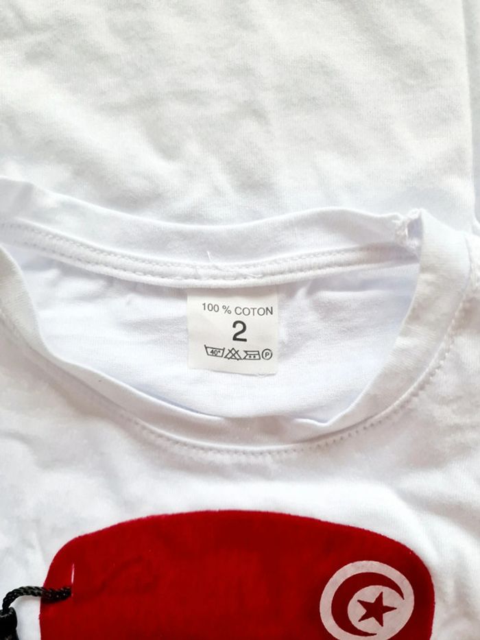 Tunisie - Tee-shirt manches courtes - Motif : chéchia - Neuf ! (2 ans) - photo numéro 4