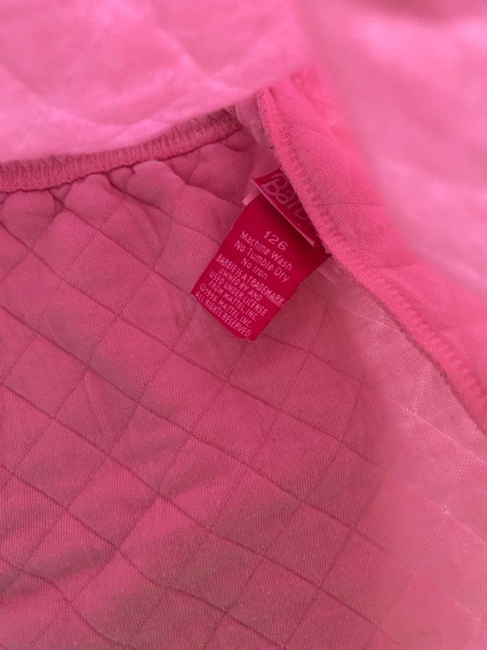 Jolie jupe Barbie 8 ans - photo numéro 3