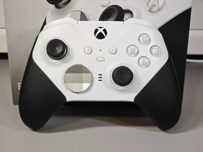 Manette Microsoft Elite Series 2 Core avec boite pour Xbox One & Series - photo numéro 2