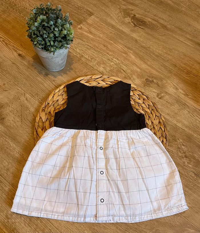 Robe 6 mois - photo numéro 2