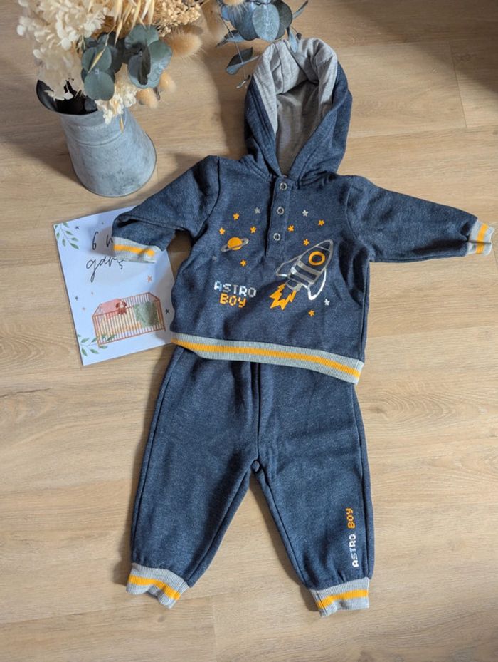 Ensemble Jogging et sweat 6 mois