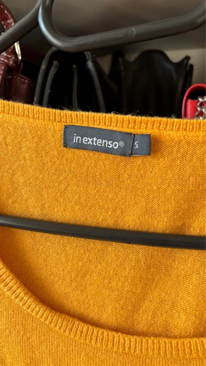 Pull col rond jaune orangé - photo numéro 3