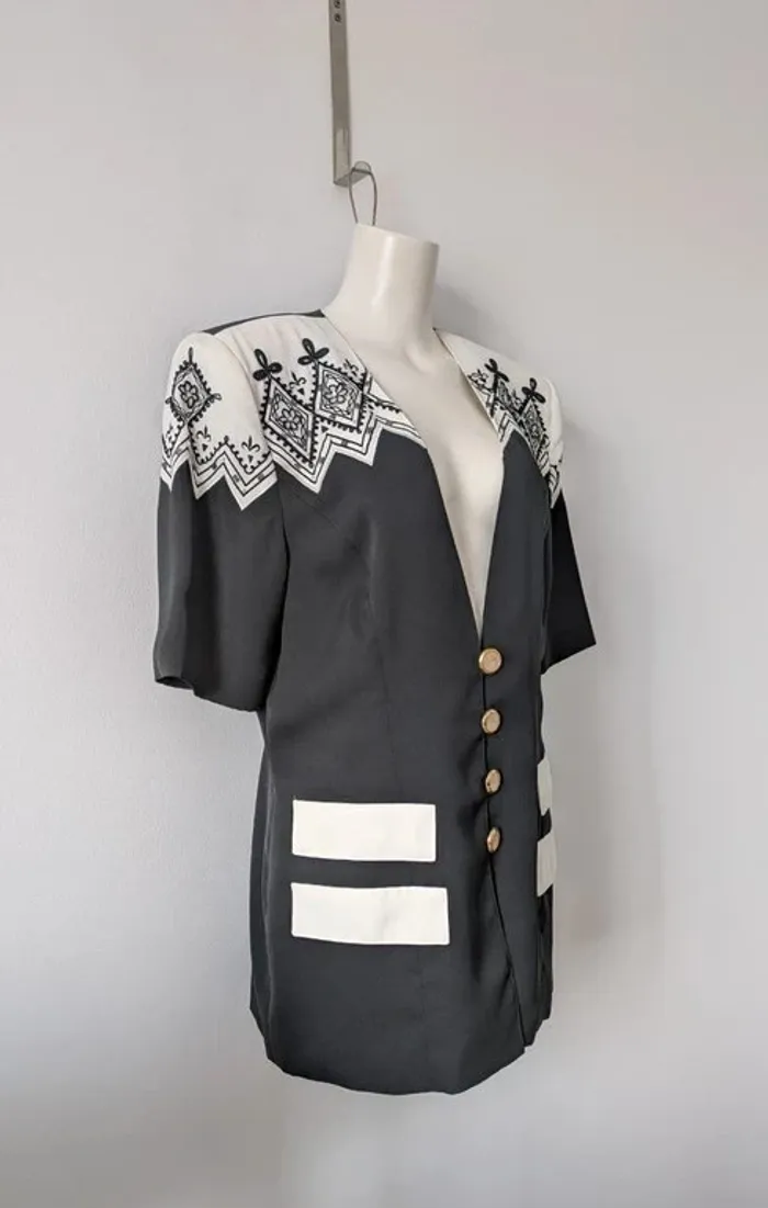 Veste d'été brodée boutons dorés nacrés - Ann Taylor - taille 40/42 - photo numéro 2