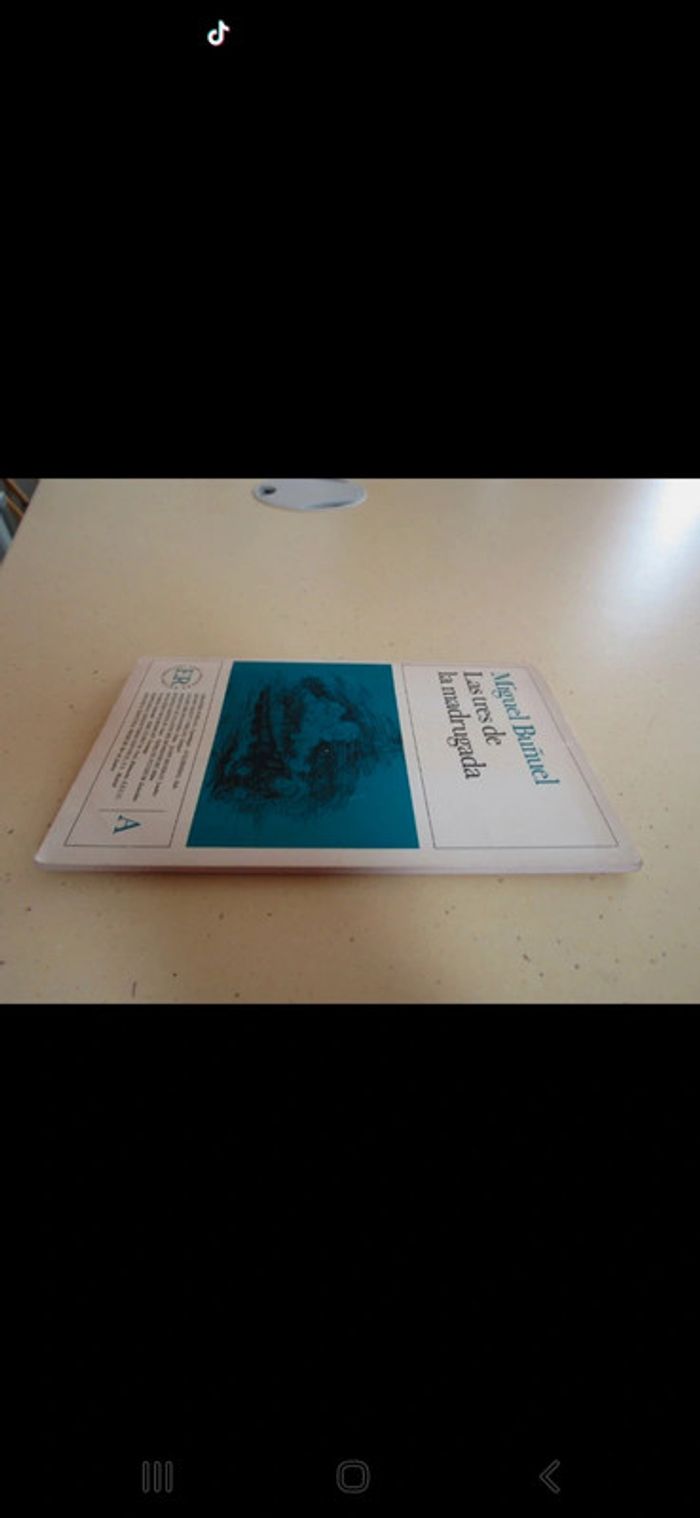 Tres De La Madrugada de Miguel Bunuel