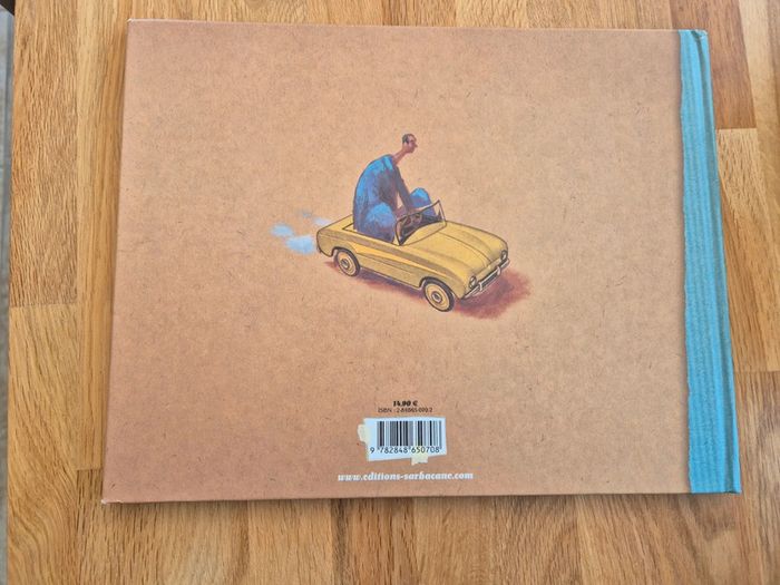 Livre tout froissé - photo numéro 2