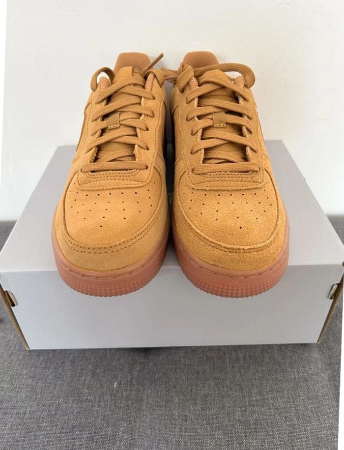 Nike air force 1 LV8 - photo numéro 6