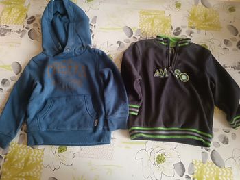 Pulls taille 4 ans