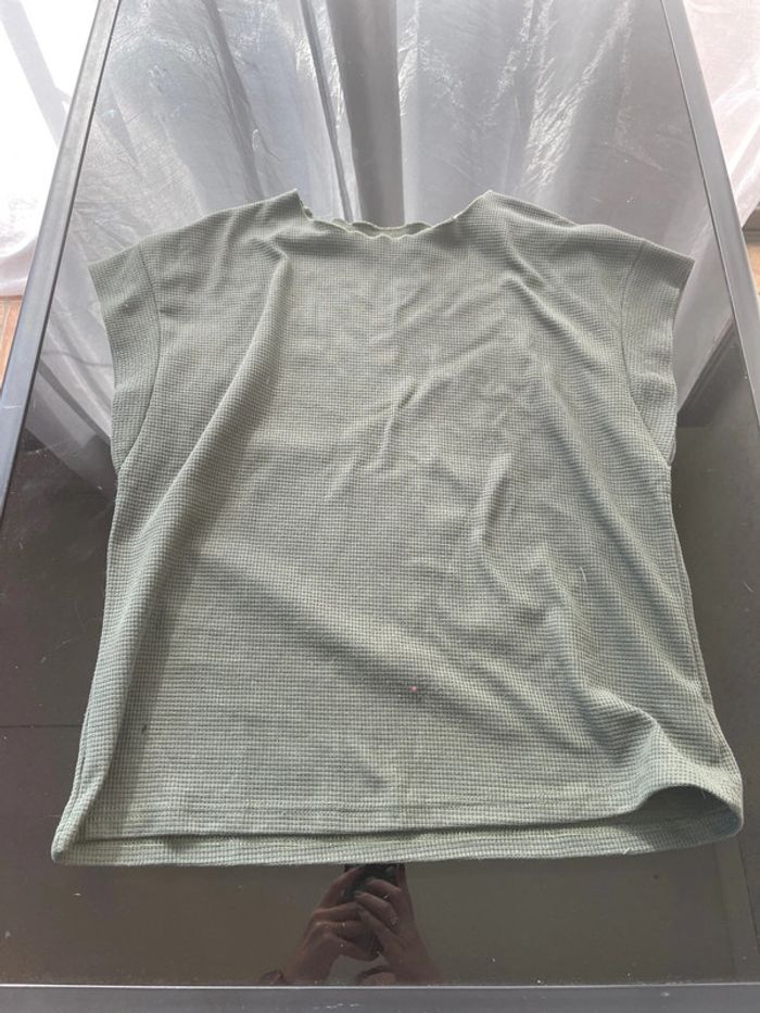 T-shirt kaki en taille M